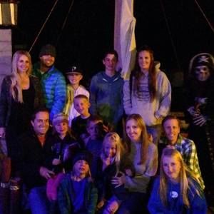 Meet your Posher, Max